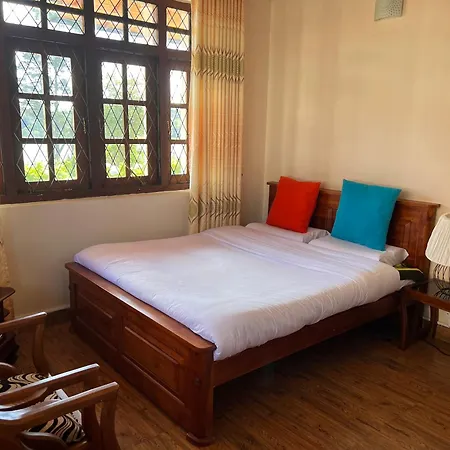 Lakeside Garden Bungalow 湖畔花园山居 Nuwara Eliya Exterior photo